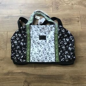 Victoria’s Secret PINK duffle Bag
